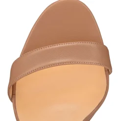 Loubigirl^Christian Louboutin Hot