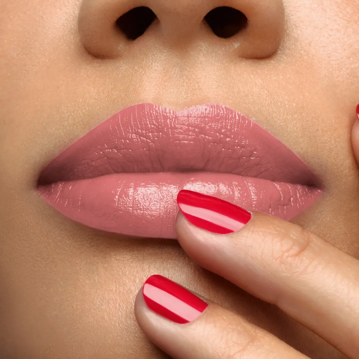 Rouge Louboutin SooooO…Glow On The Go^Christian Louboutin Store